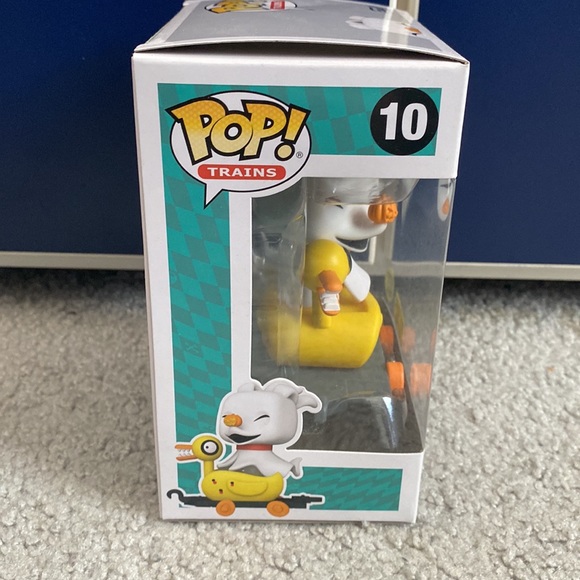 Zero in Duck Cart Nightmare Before Christmas Glow in the Dark Funko Pop - Picture 10 of 12
